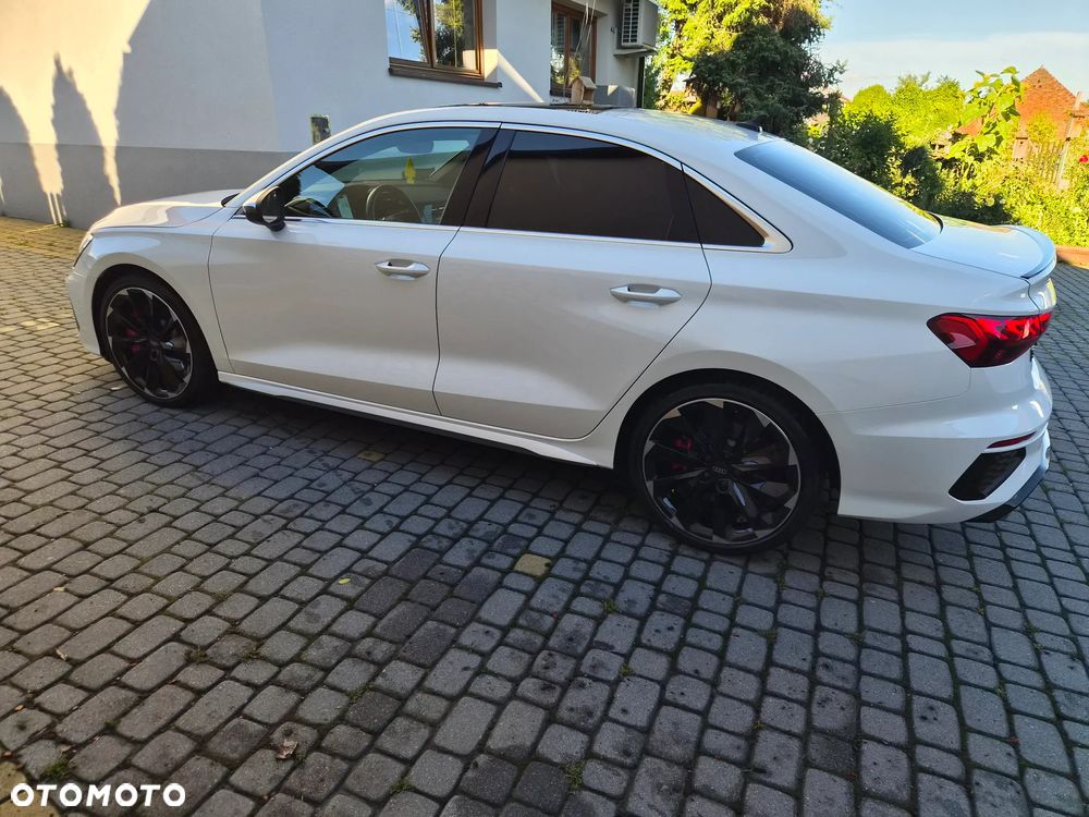 Audi S3 S tronic - 3