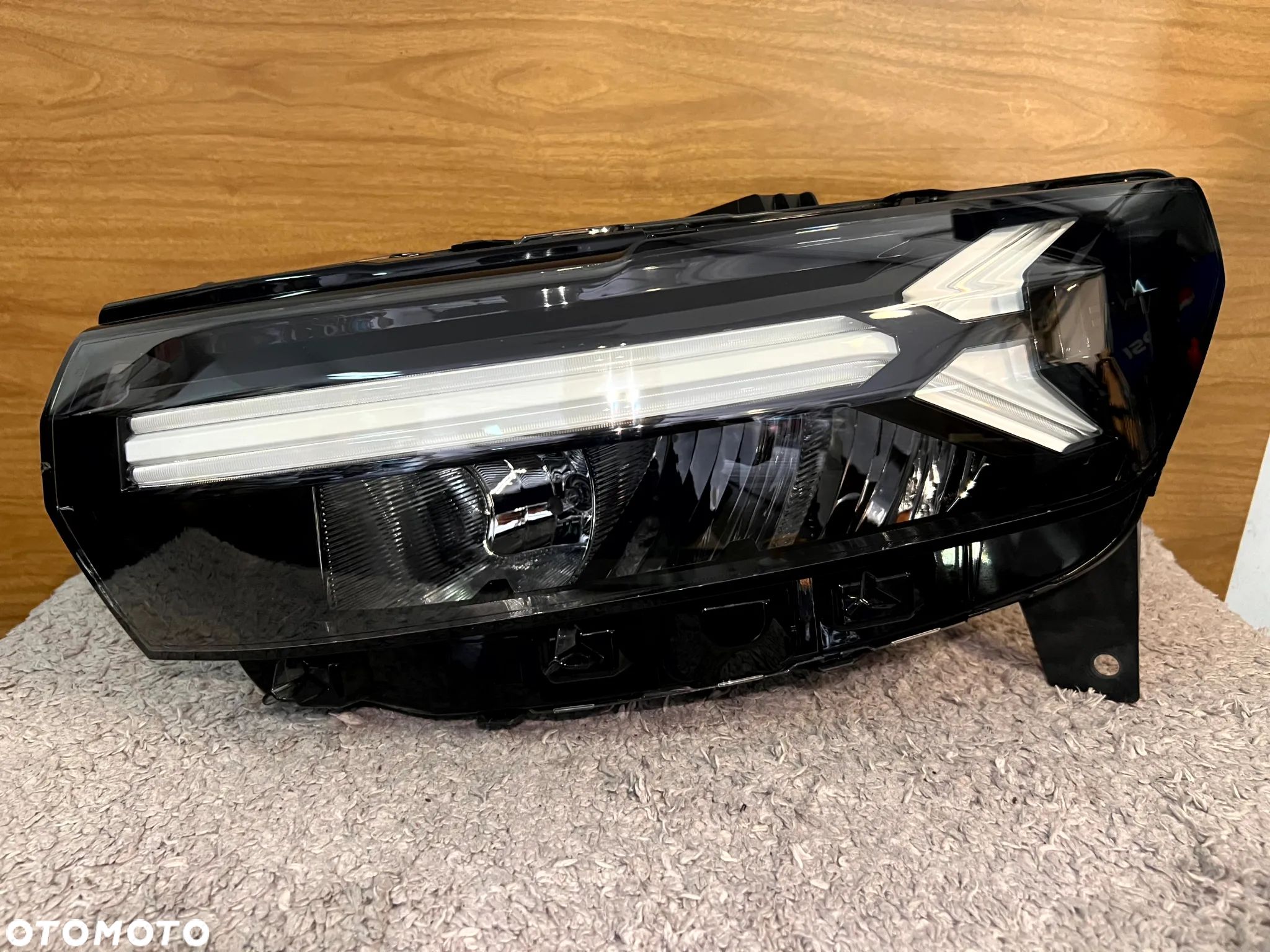 DACIA DUSTER III 2024- LAMPA LEWY PRZÓD LEWA PRZEDNIA REFLEKTOR ŁADNY ORYGINAŁ EUROPA 260603515R - 1