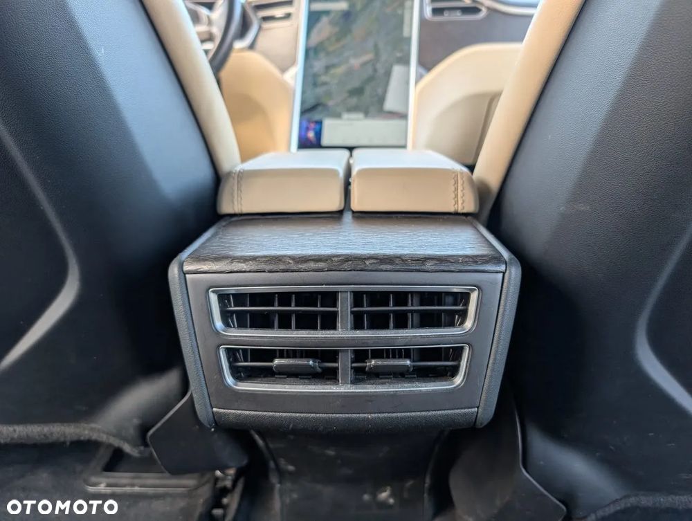 Tesla Model S 85 - 20