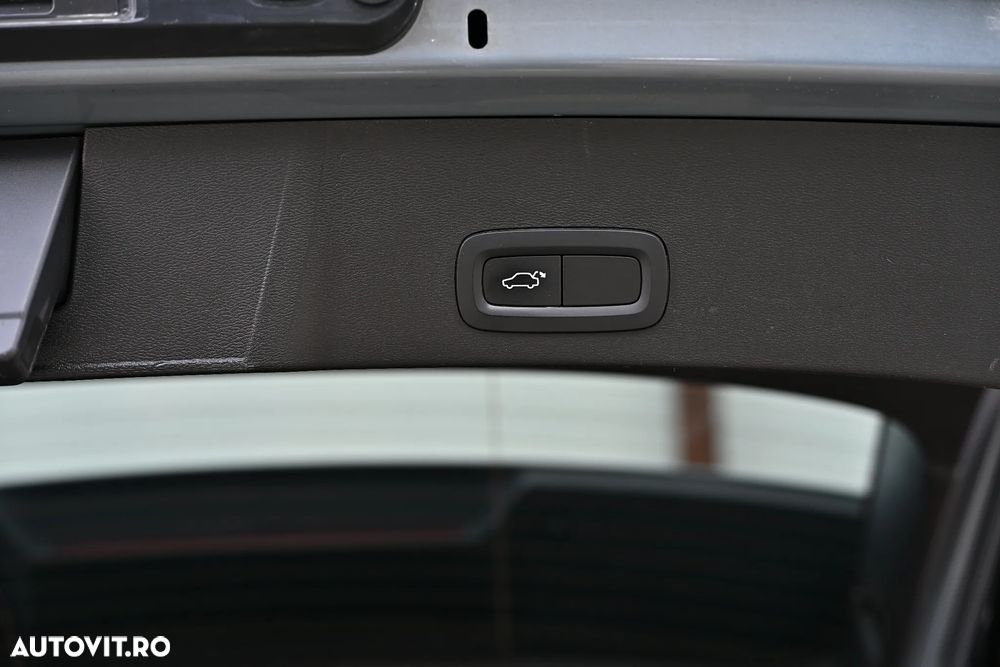 Volvo XC 40 D3 AWD Inscription - 36