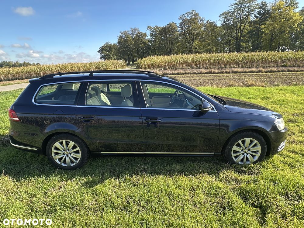 Volkswagen Passat - 8