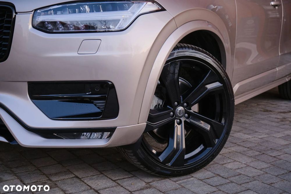 Volvo XC 90 B5 D AWD Ultimate Dark 7os - 4