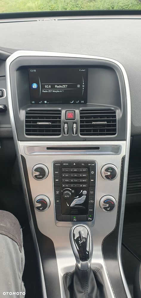 Volvo XC 60 D4 Drive-E Ocean Race - 10