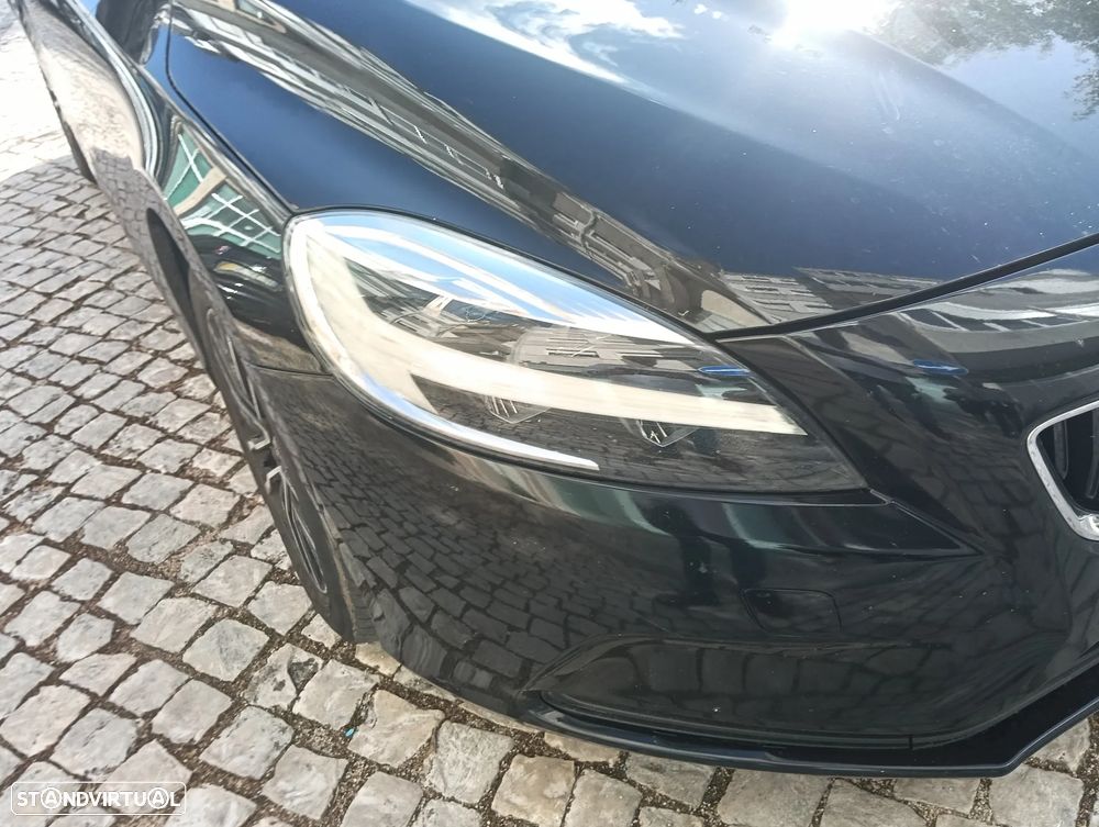 Volvo V40 2.0 D2 Momentum Eco - 17
