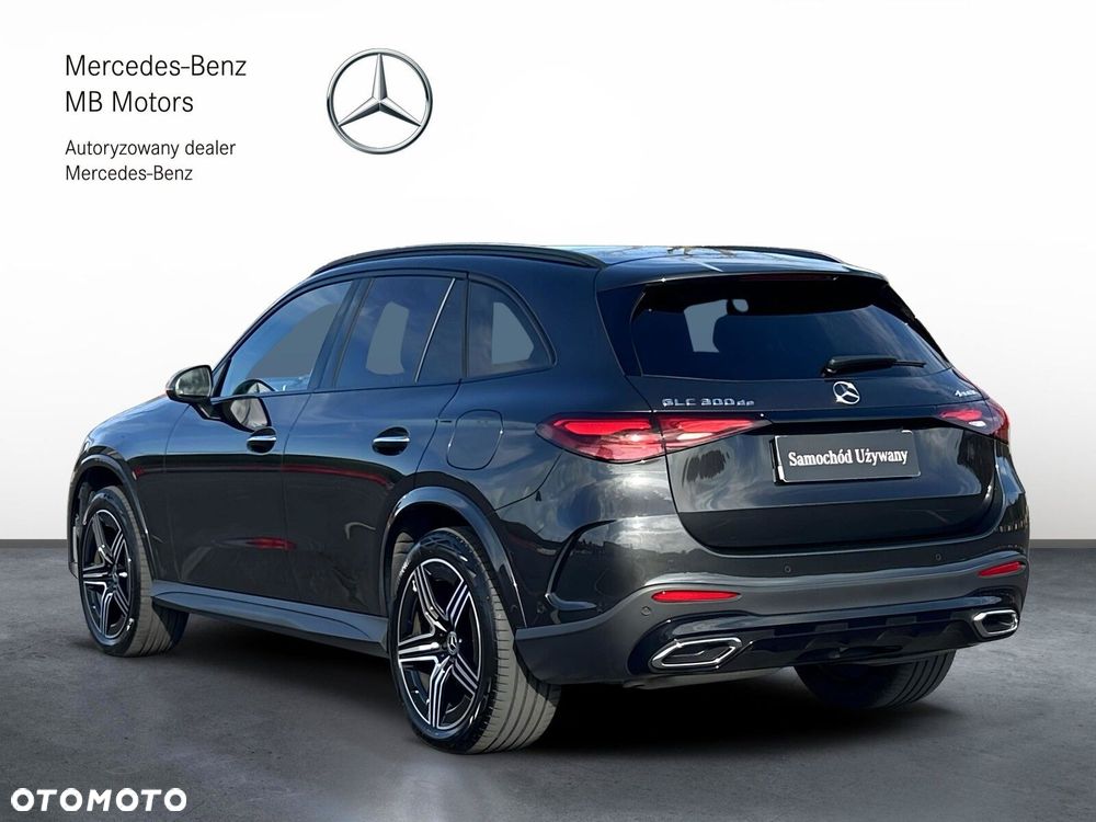 Mercedes-Benz GLC 300 de 4-Matic AMG Line - 4