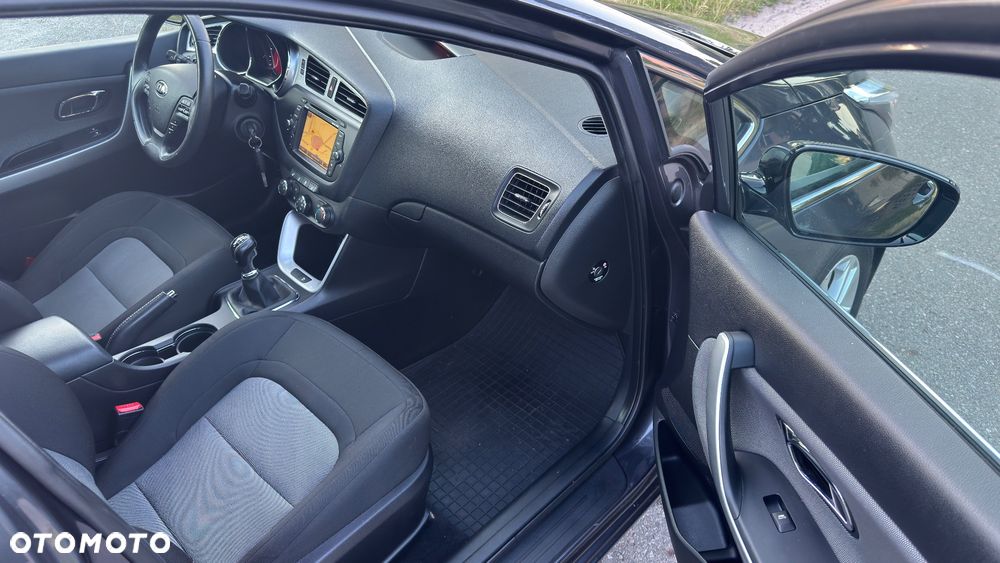 Kia Ceed 1.4 CVVT Spirit - 13