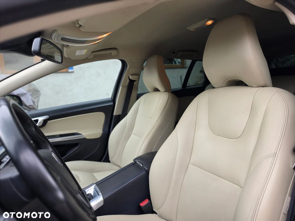 Volvo V60 - 19