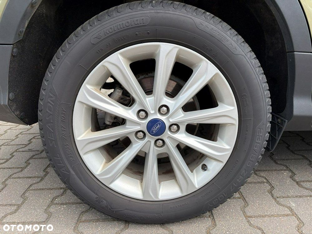 Ford Kuga - 29