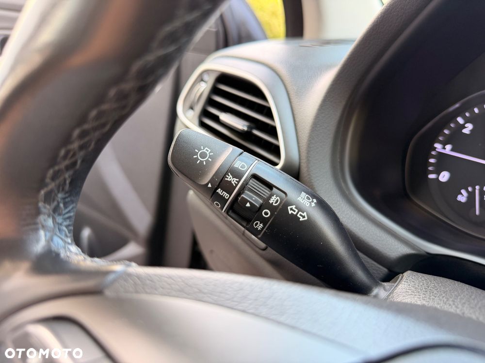 Hyundai i30 1.5 DPI Classic + - 14