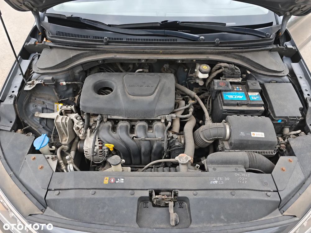 Hyundai Elantra 1.6 Classic Plus - 14