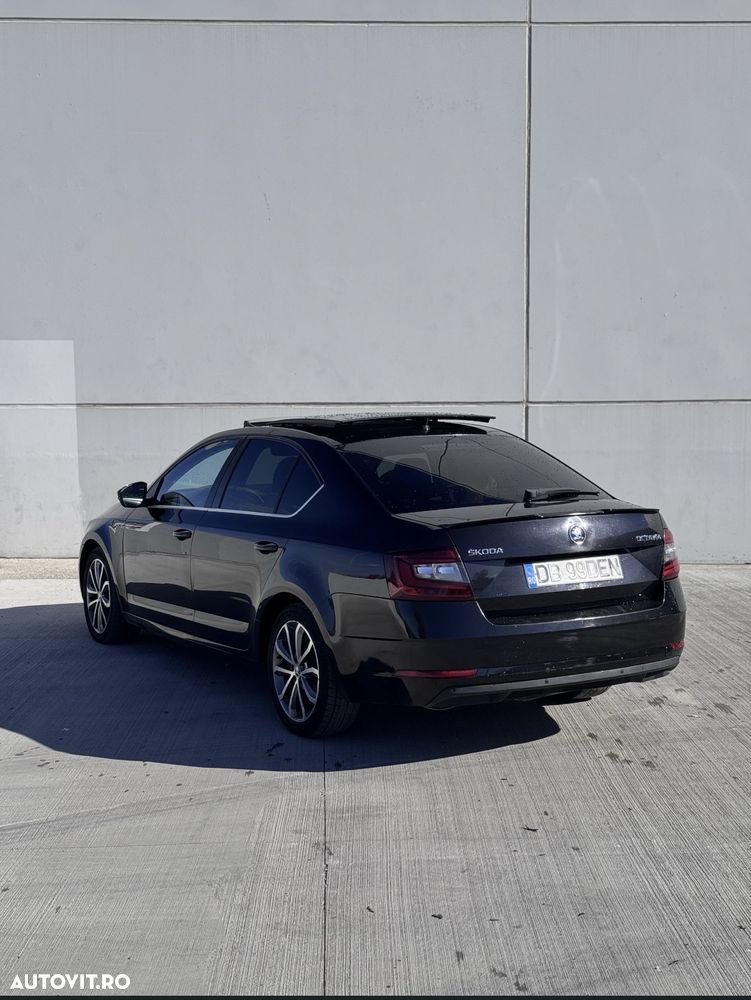 Skoda Octavia 2.0 TDI DSG Style - 4