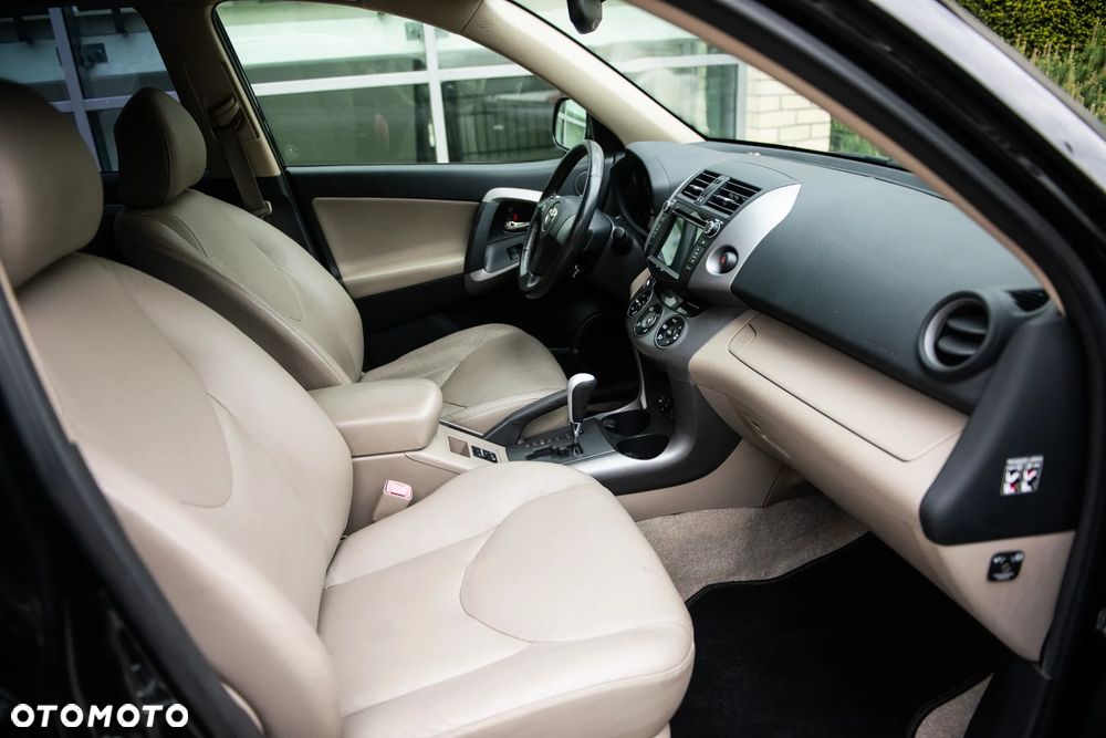 Toyota RAV4 2.0 4x4 Automatik Sol - 22