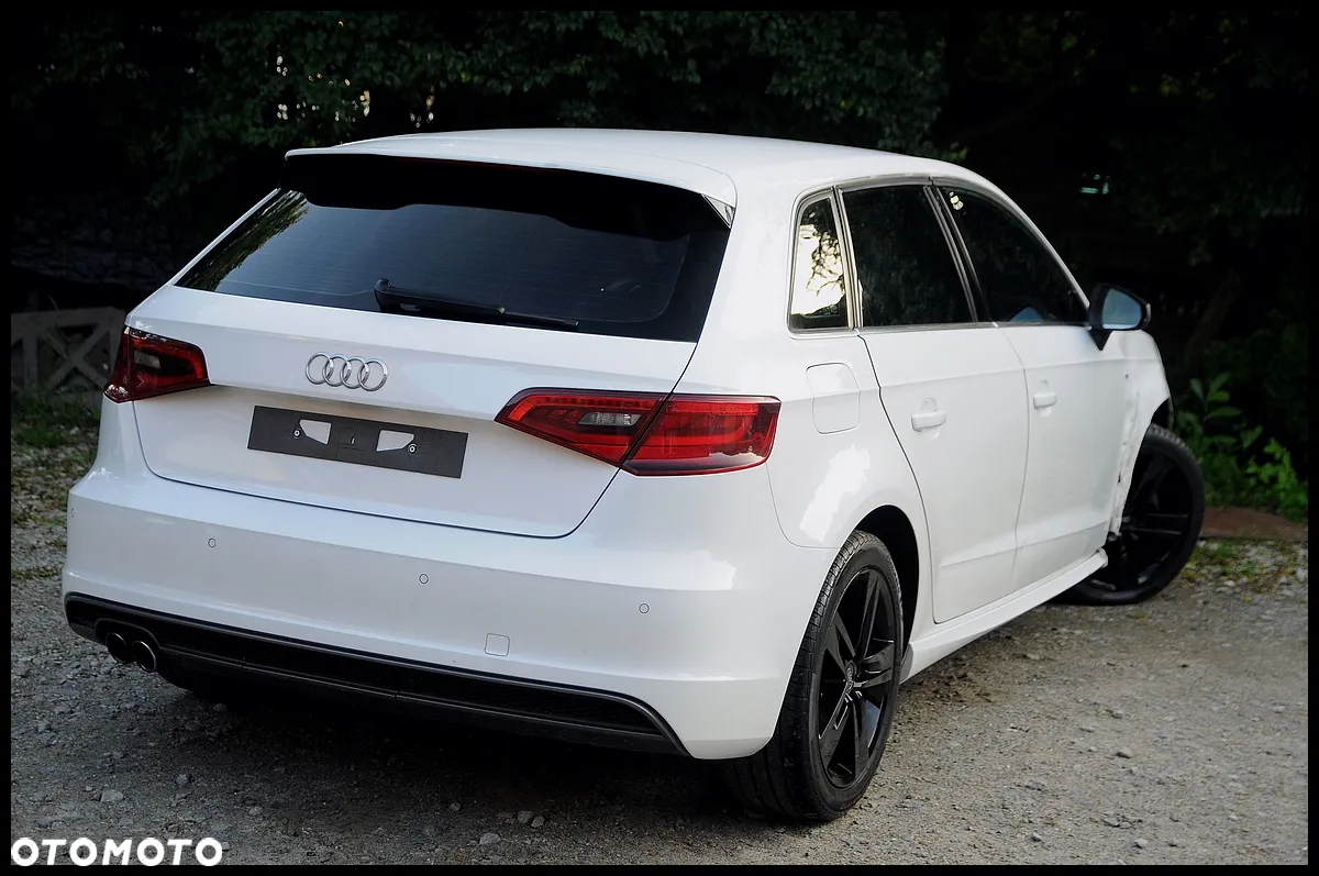 Audi A3 1.4 TFSI Sportback S line Sportpaket - 3