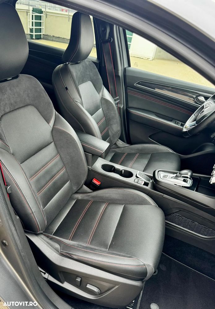 Renault Arkana E-TECH Hybrid RS Line - 14