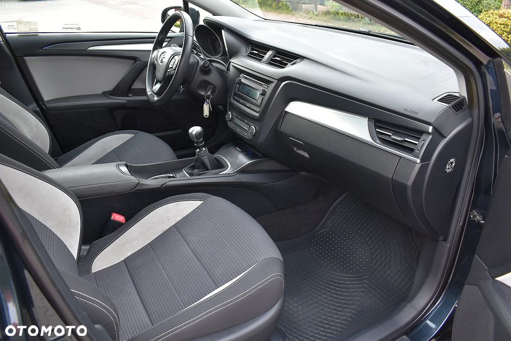 Toyota Avensis 2.0 D-4D Active Business - 12