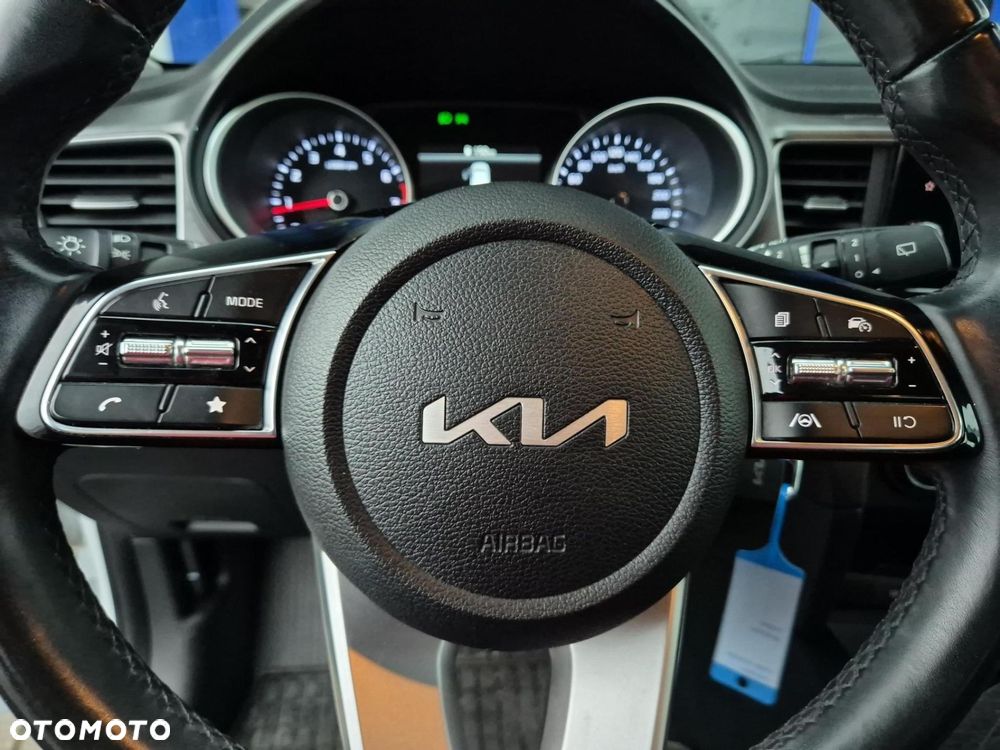 Kia Ceed 1.5 T-GDI M - 22