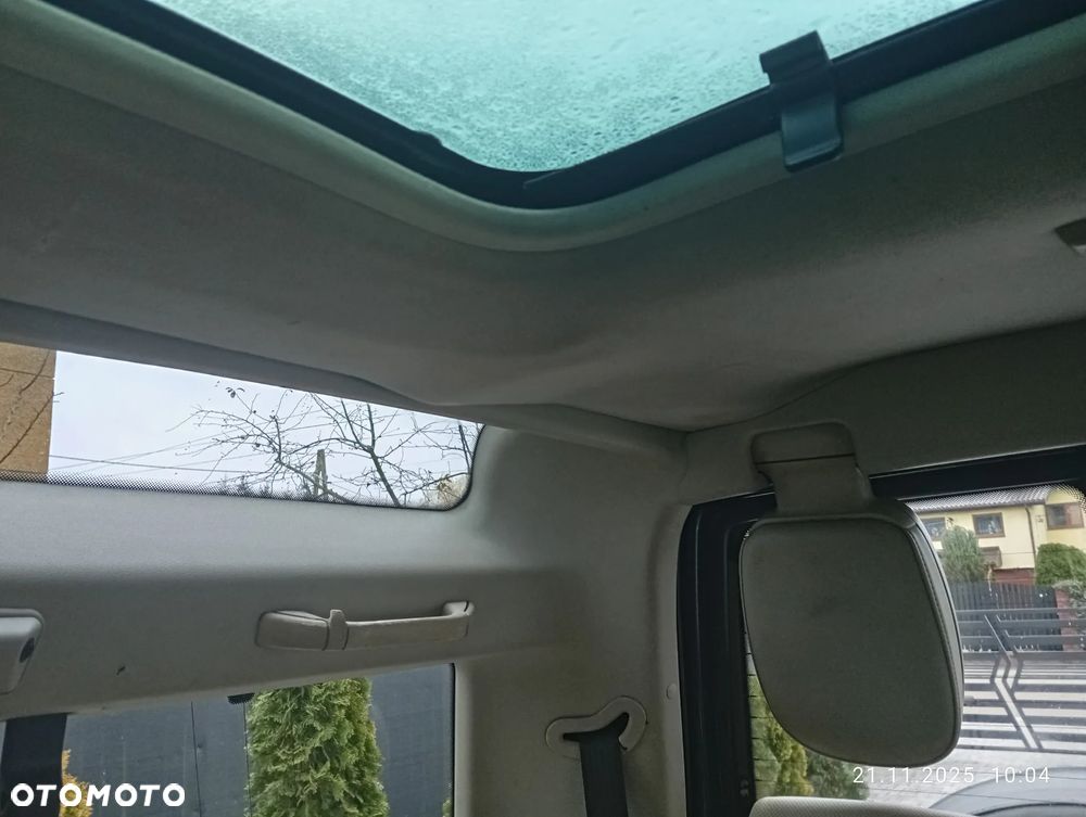 Land Rover Discovery - 34