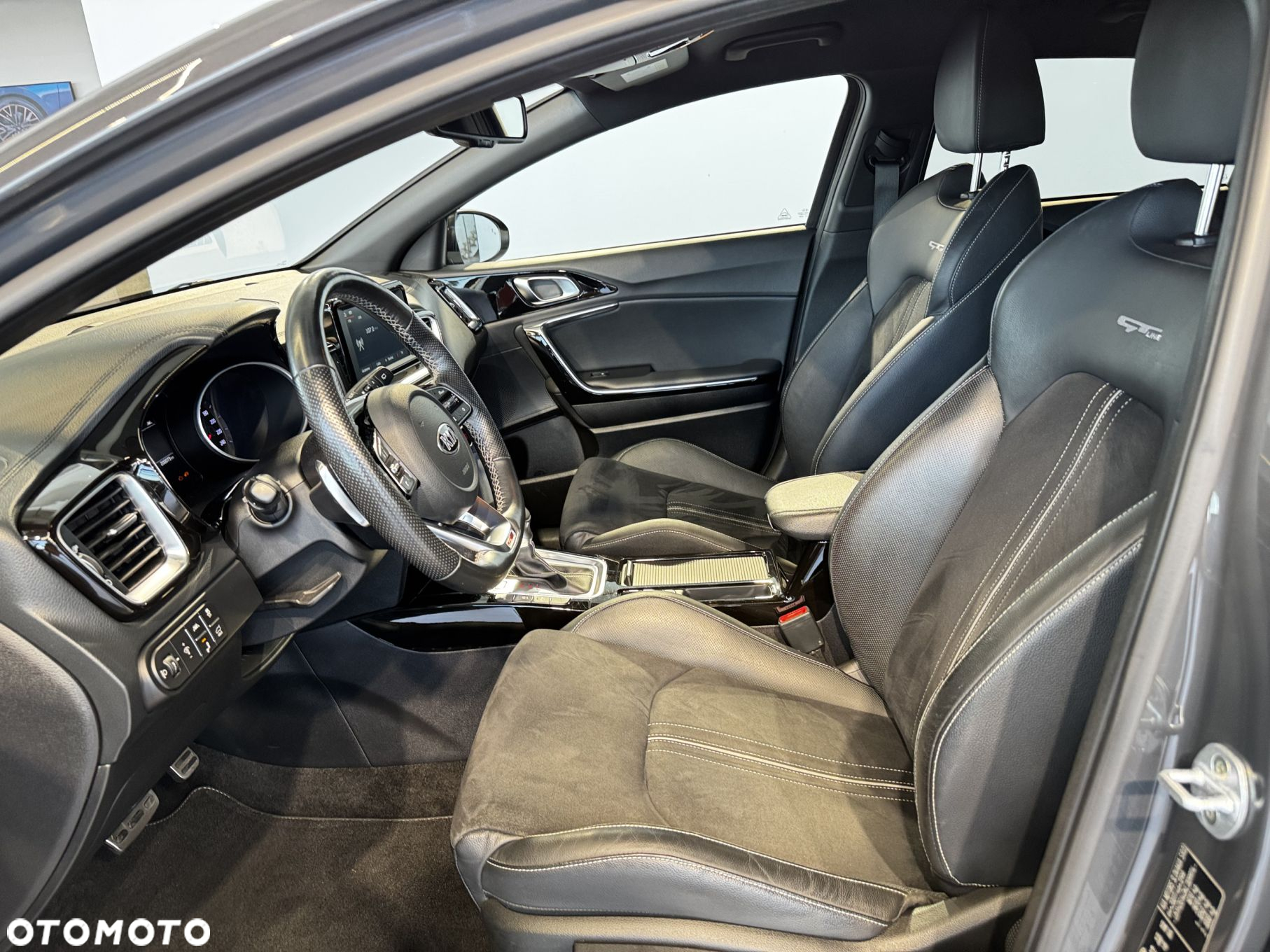 Kia ProCeed - 17
