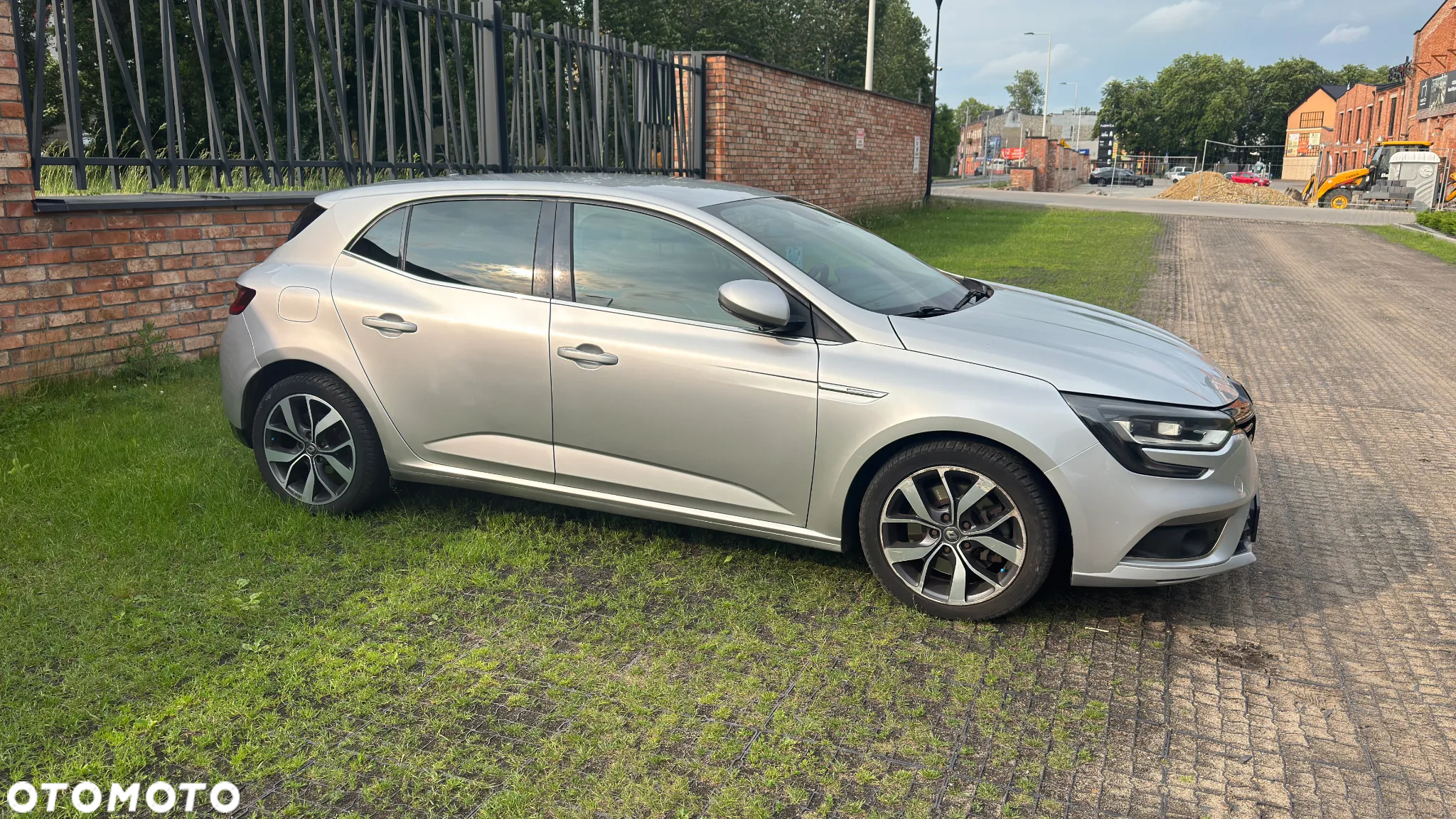 Renault Megane 1.6 dCi GT EDC - 11