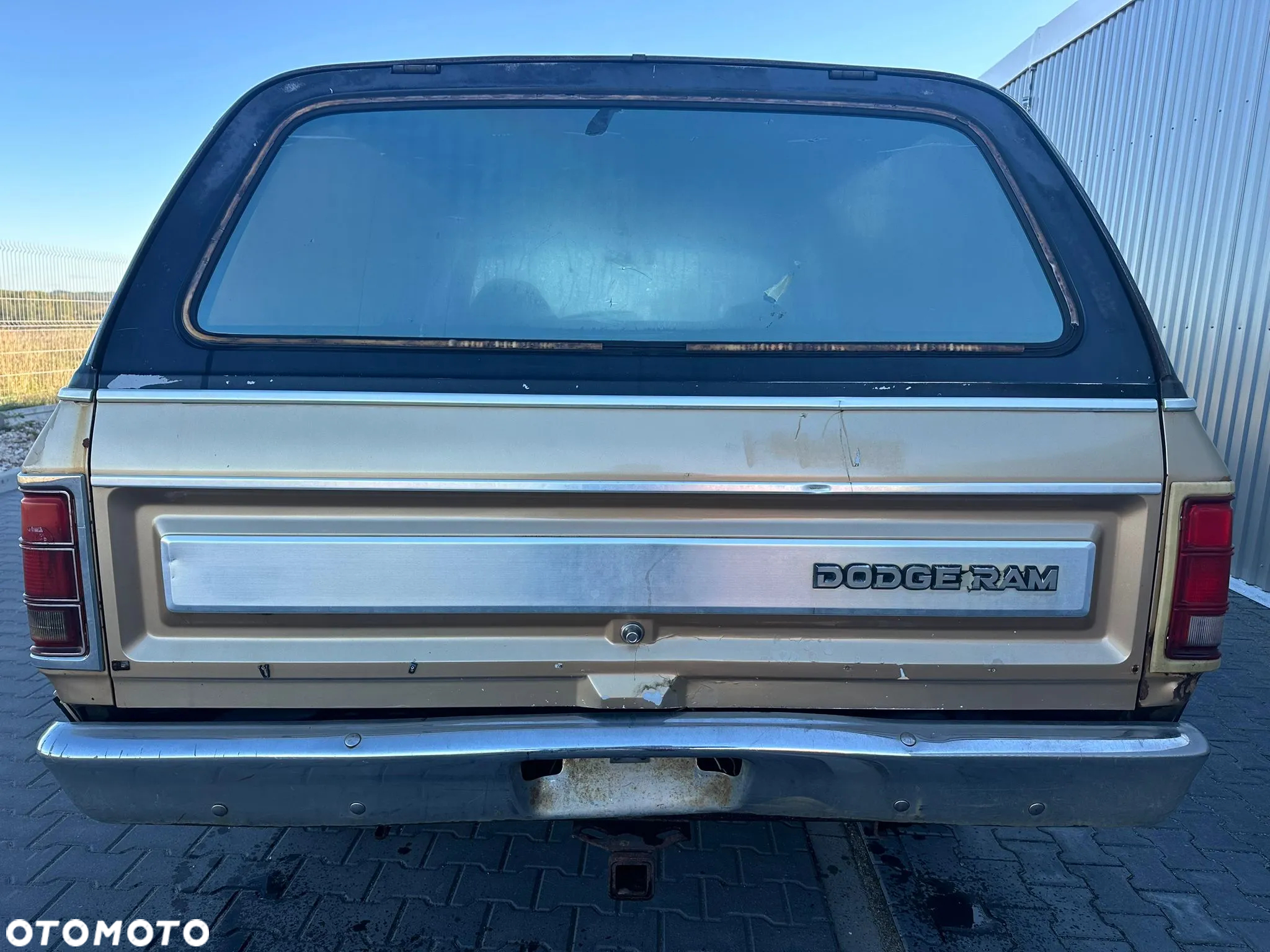 Dodge RAM - 8