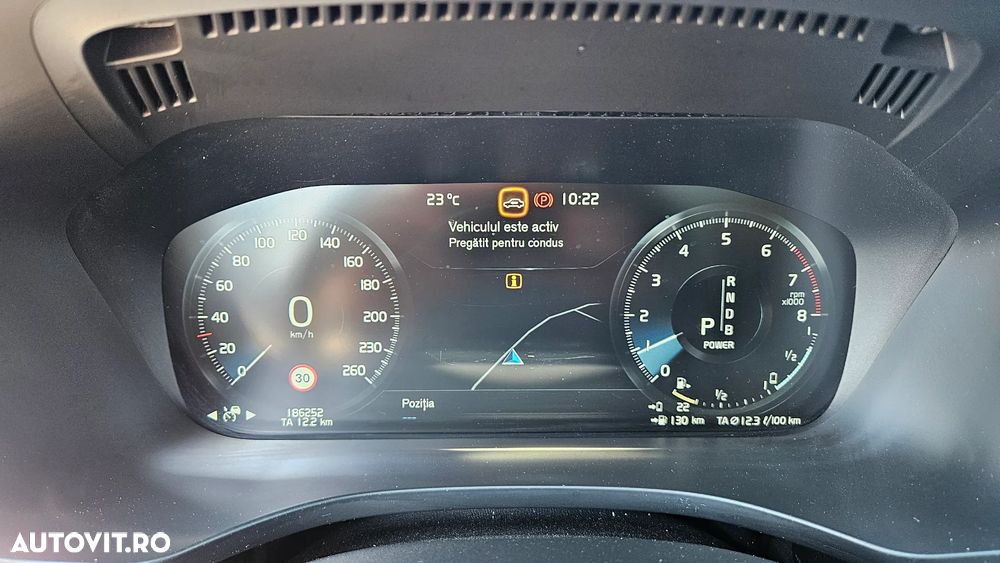 Volvo XC 60 - 6