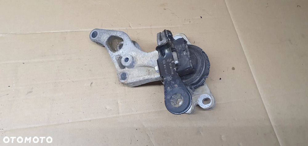 Łapa silnika poduszka Opel Vivaro B Trafic III 1.6 DCI 112841371R 165385971R - 1