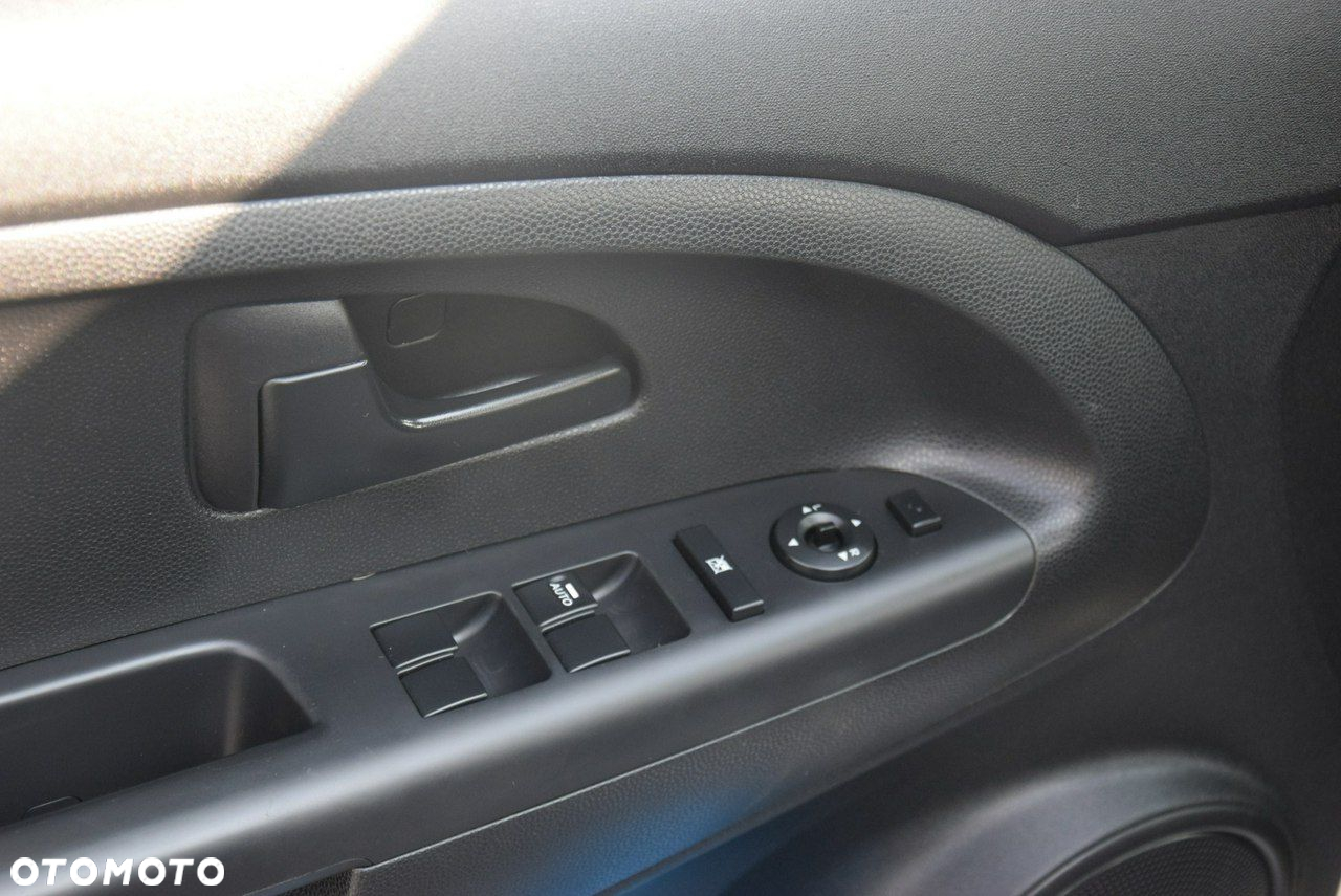Kia Venga 1.6 CVVT Automatik Fifa World Cup Edition - 26