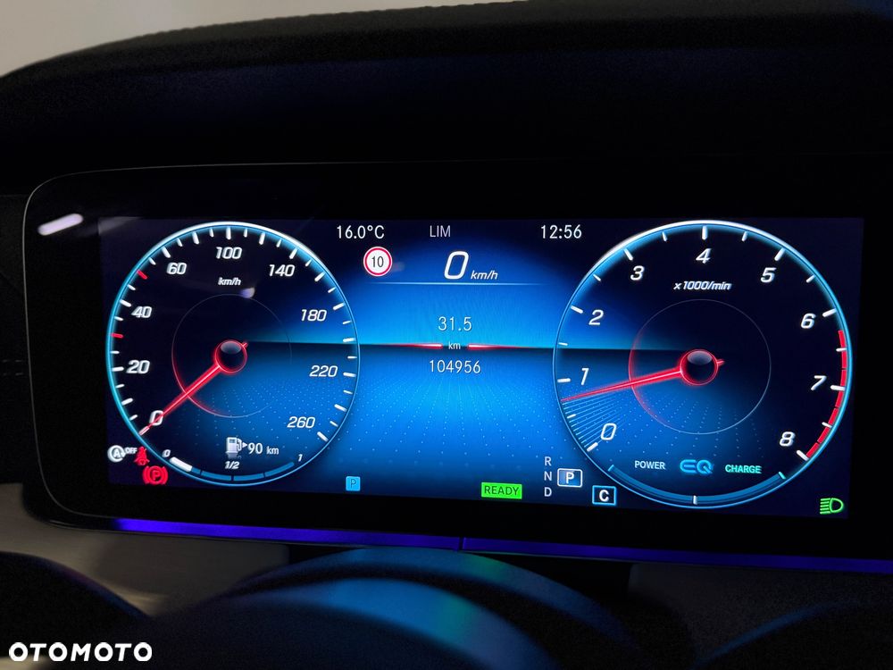 Mercedes-Benz Klasa E 200 4-Matic AMG - 32