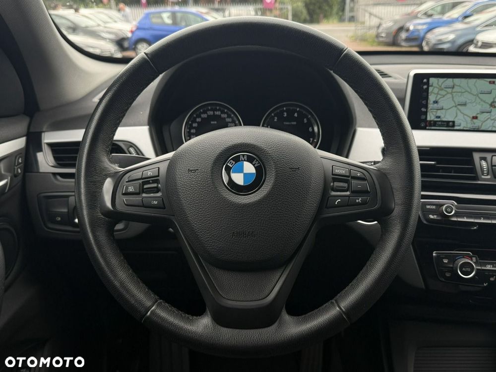 BMW X1 sDrive18i GPF xLine - 17