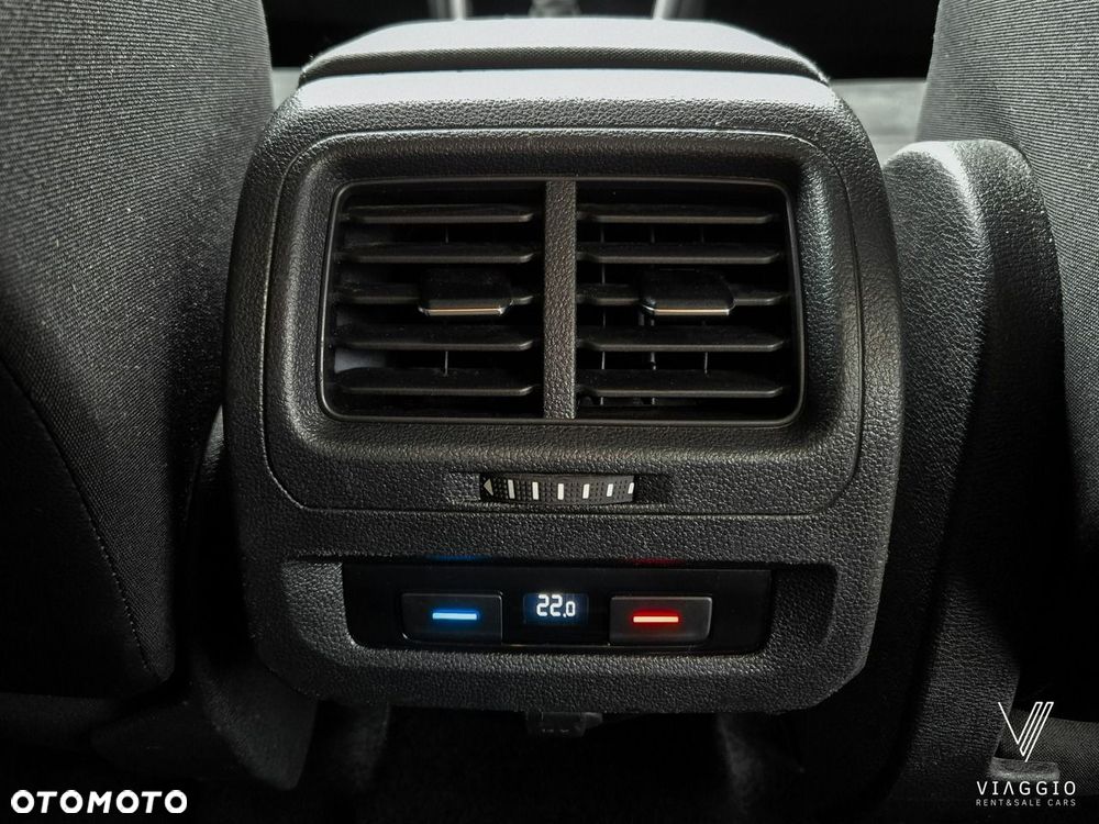Volkswagen Touran 2.0 TDI BMT Comfortline DSG - 30