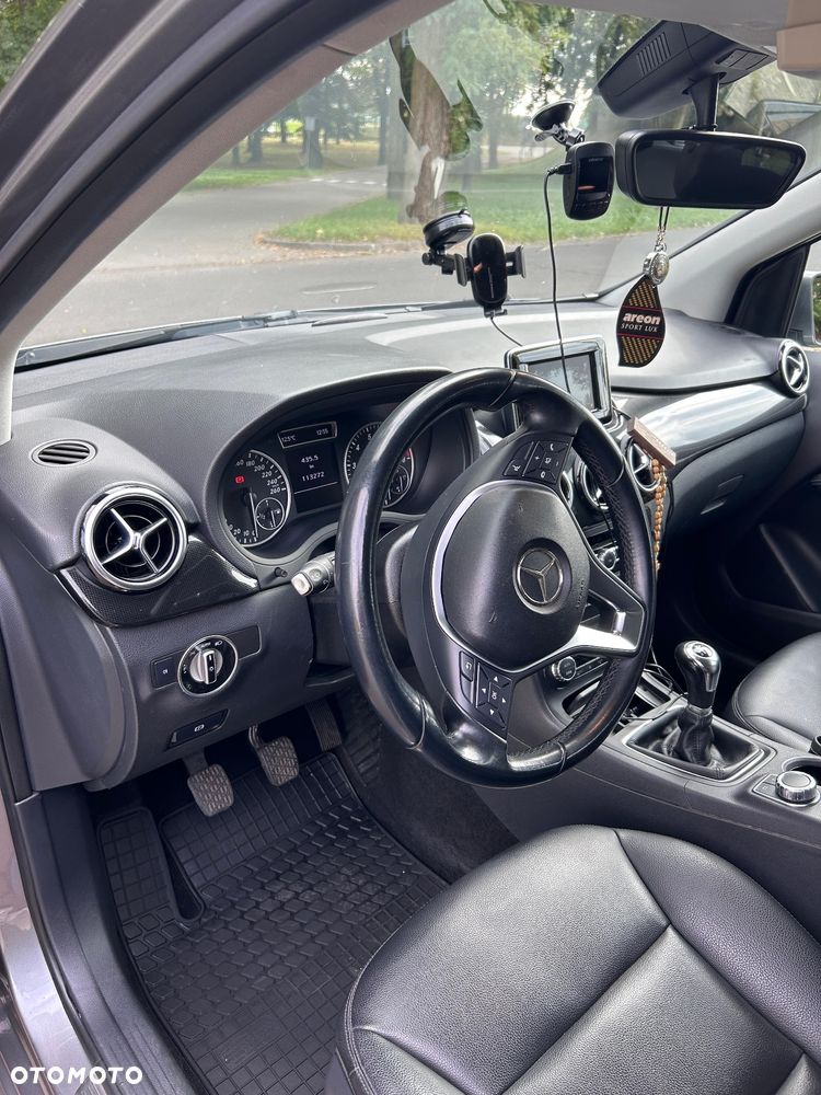 Mercedes-Benz Klasa B 200 (BlueEFFICIENCY) - 9