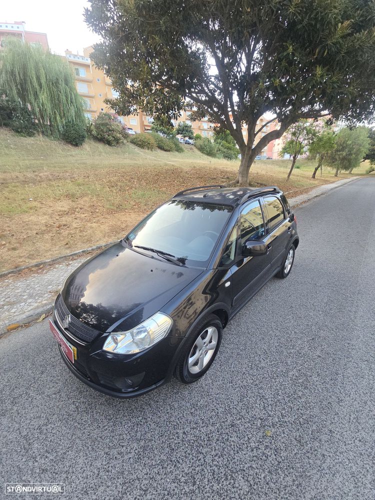 Suzuki SX4 1.5 GLX Outdoor Line - 35