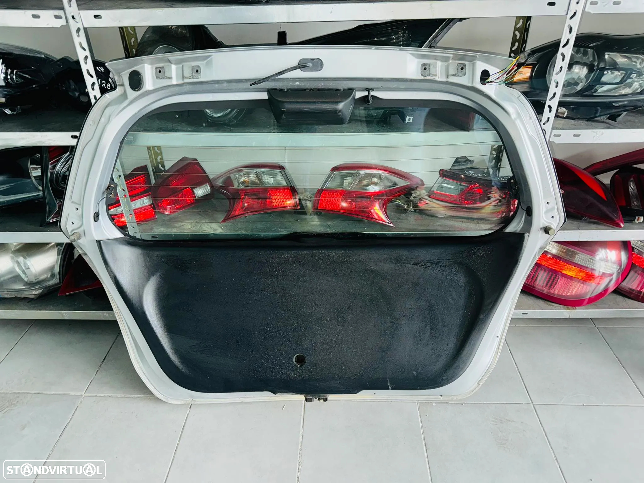Tampa da Mala Honda Jazz - 2002 / 2004 - 6