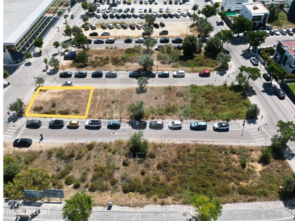 Terreno para construção de prédio multifamiliar - Grande imagem: 2/8