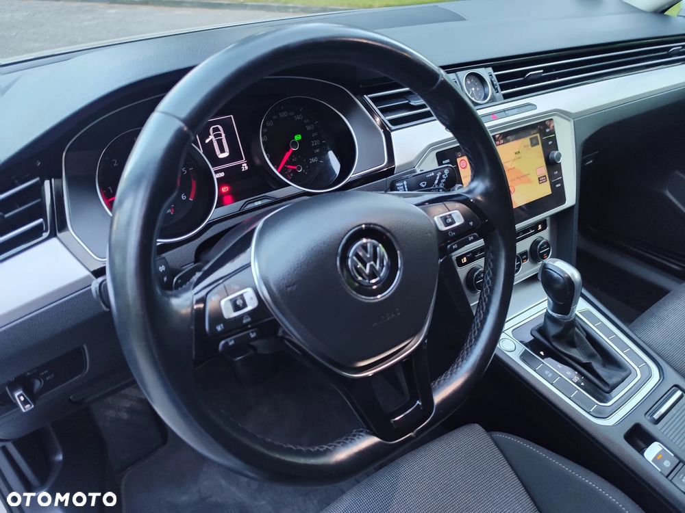 Volkswagen Passat 2.0 TDI (BlueMotion Technology) DSG Comfortline - 34