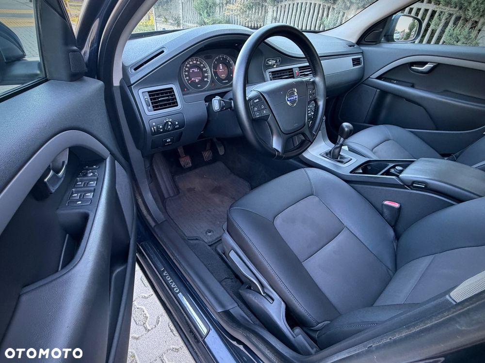 Volvo V70 2.0D Summum - 21