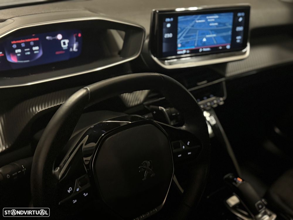 Peugeot 2008 1.2 PureTech Allure Pack EAT8 - 16