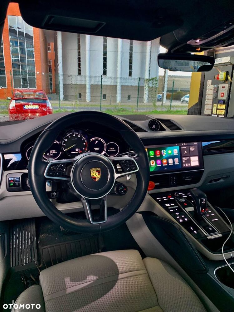 Porsche Cayenne - 19