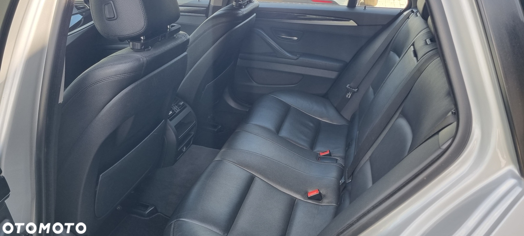 BMW Seria 5 525d xDrive - 12