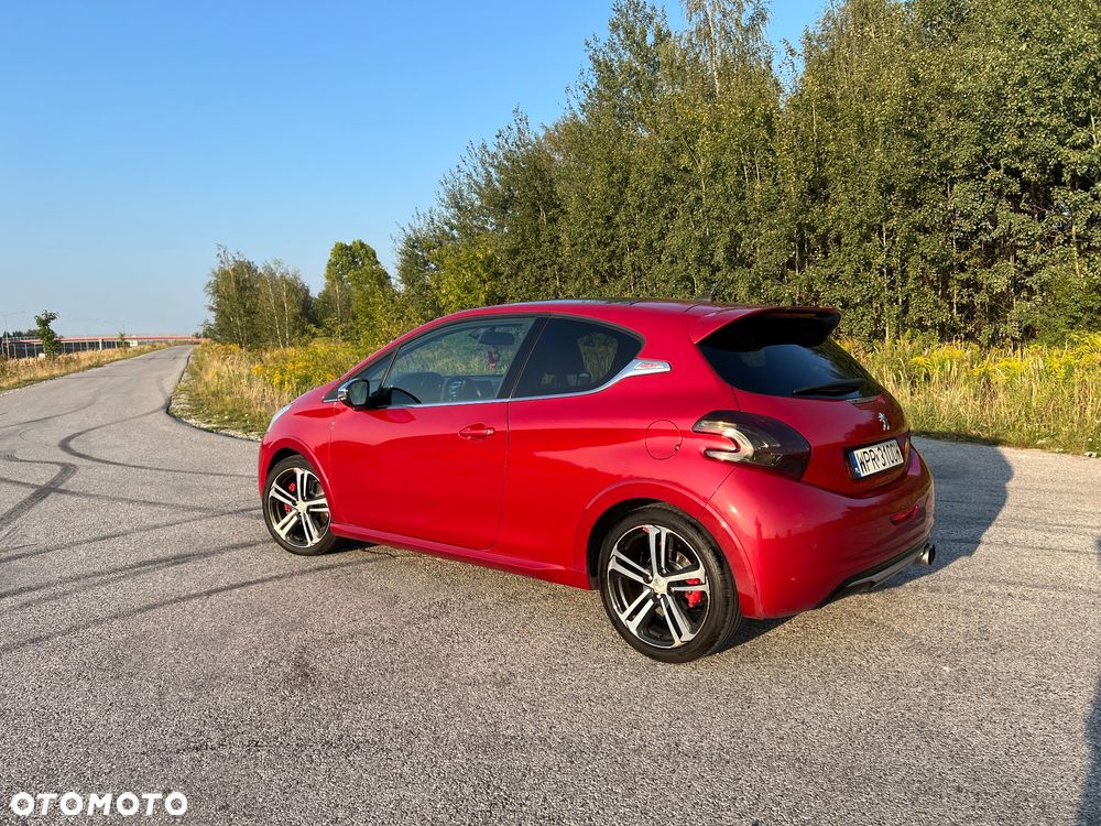 Peugeot 208 1.6 THP GTi - 21