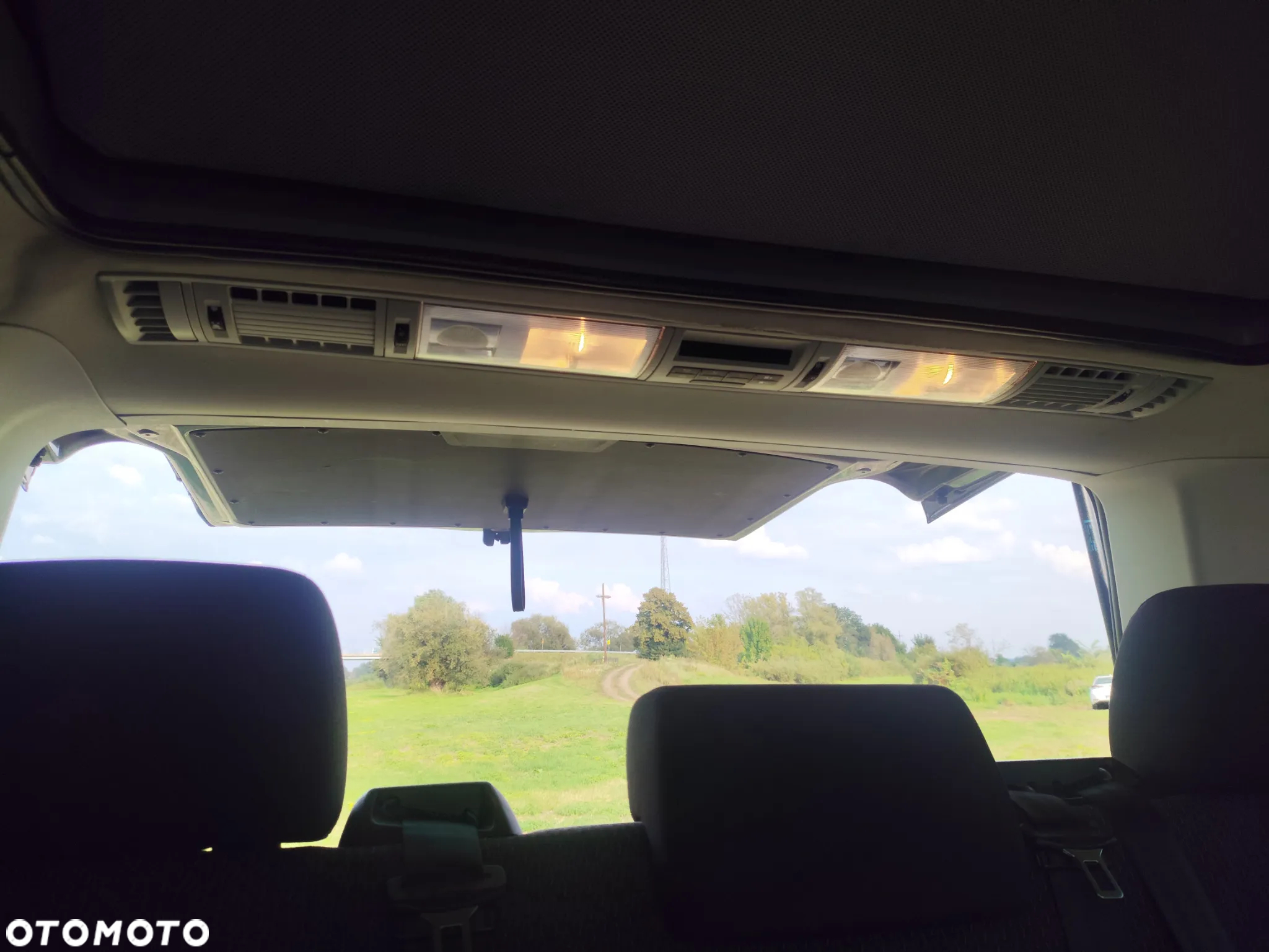 Volkswagen Multivan 2.0 TDI L2 Life DSG - 35