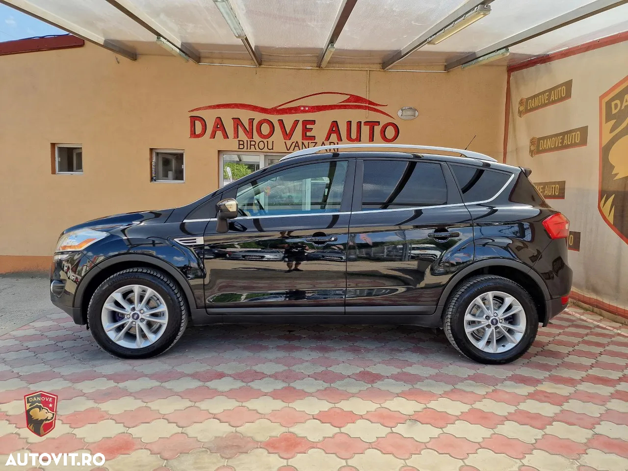 Ford Kuga 2.0 TDCi 4x4 Aut. Trend - 3
