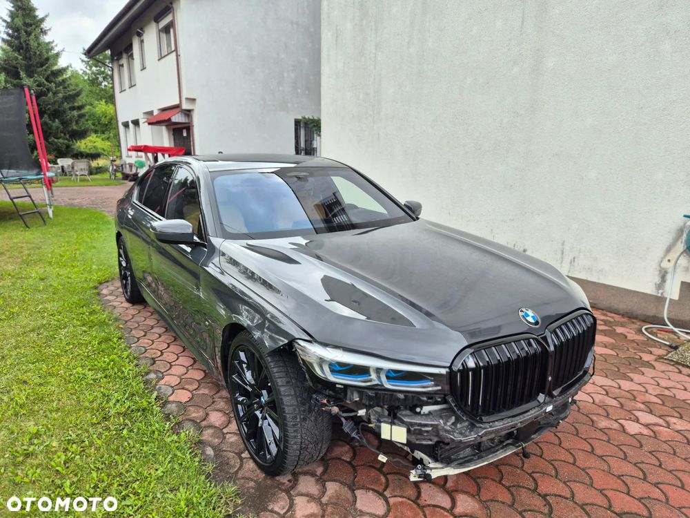 BMW Seria 7 740d xDrive mHEV sport - 3