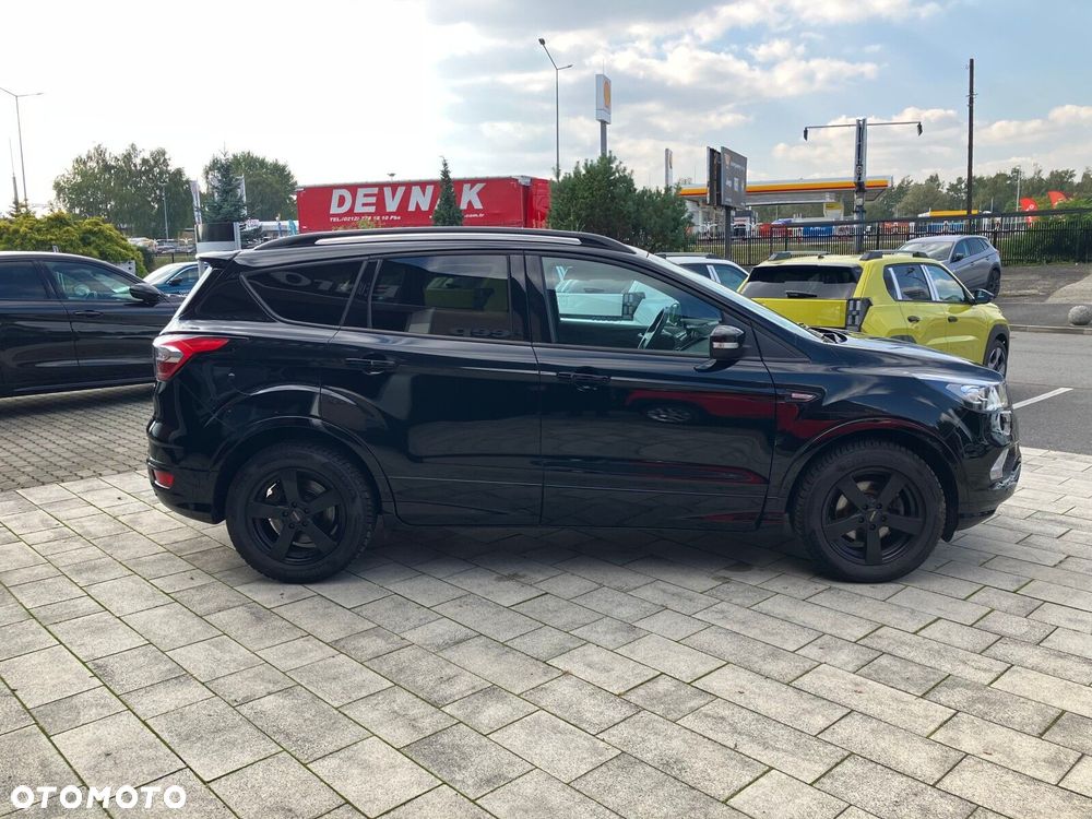Ford Kuga 1.5 EcoBoost FWD ST-Line - 4