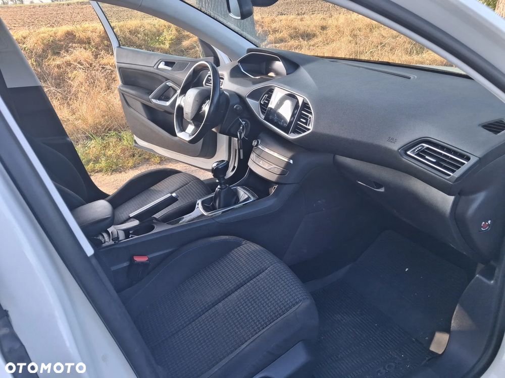 Peugeot 308 - 12