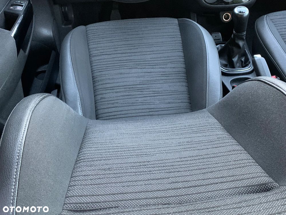 Opel Corsa 1.4 16V Navi - 32