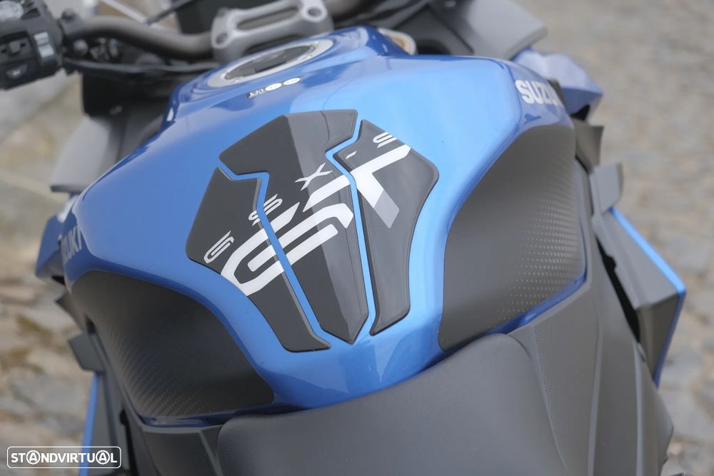 Suzuki GSX 1000 GT - 6