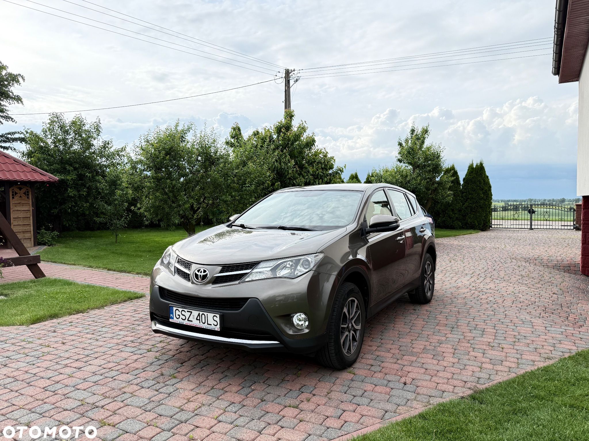 Toyota RAV4 2.0 D-4D Active - 1