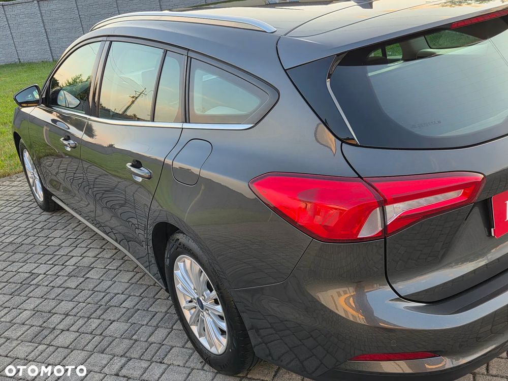 Ford Focus 2.0 EcoBlue Titanium Business - 32