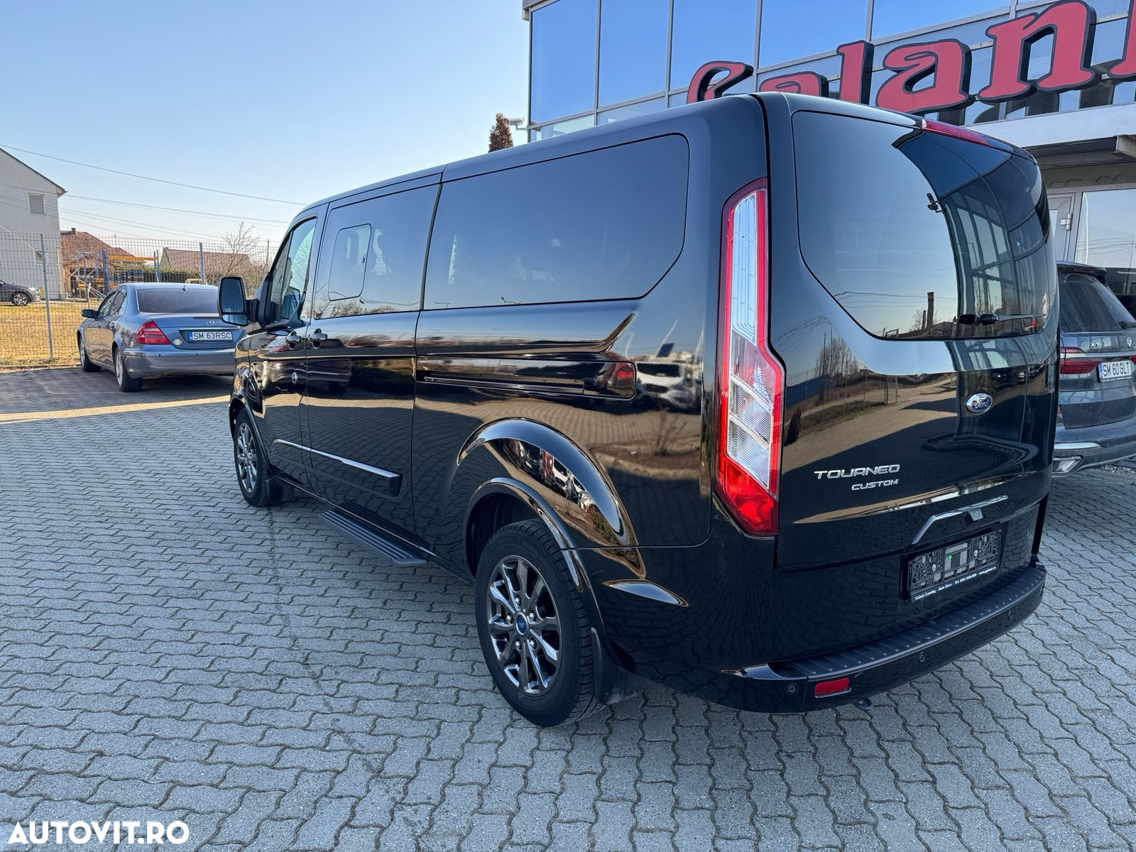 Ford Tourneo Custom Bus 320 2.0 EcoBlue 170 CP L2H1 Titanium X Aut. - 5